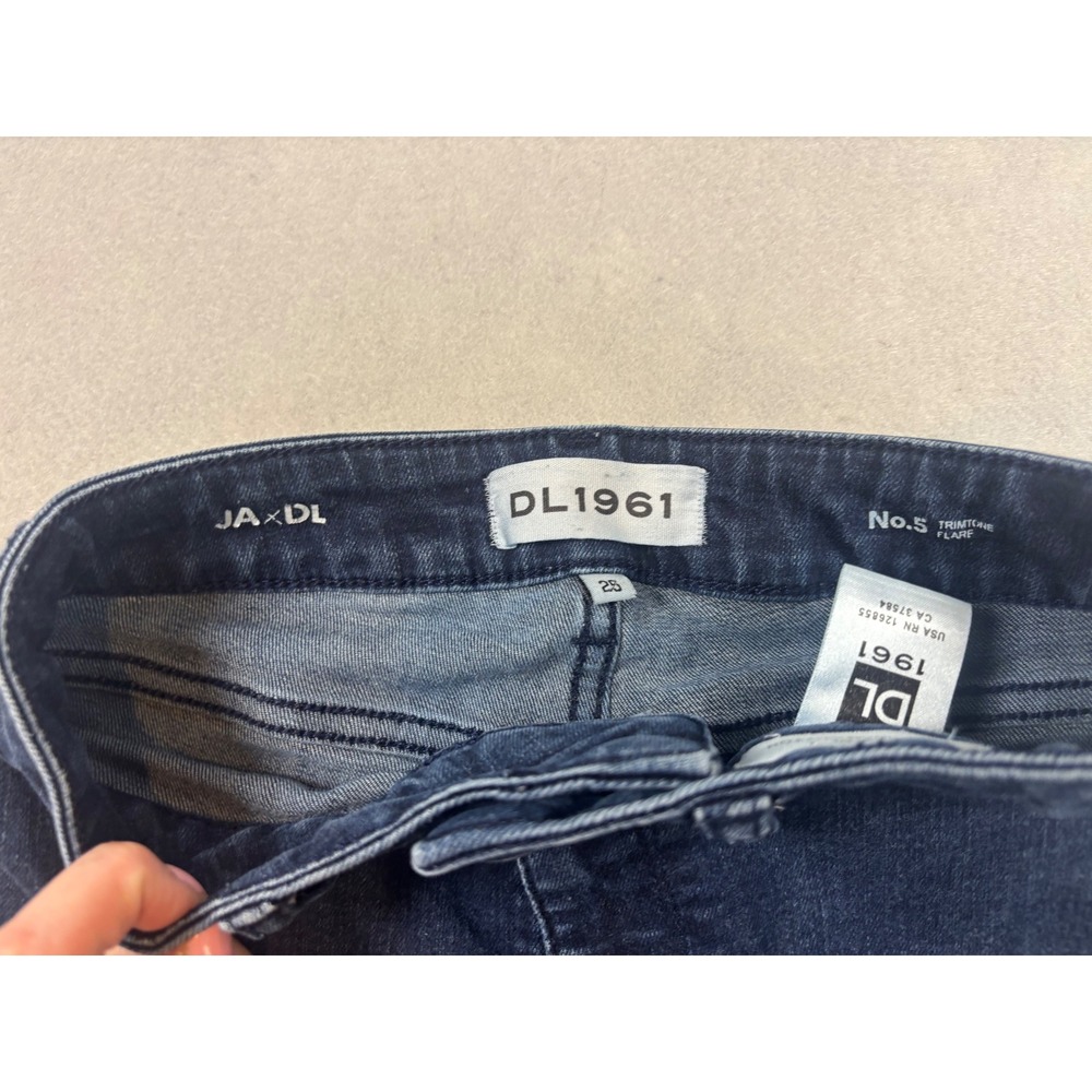 DL1961 x JA No. 5 Trimtone Flare Jeans Dark Wash High Rise Denim Size 25 - Picture 5 of 6